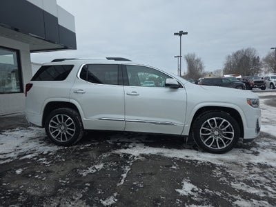 2023 GMC Acadia Denali
