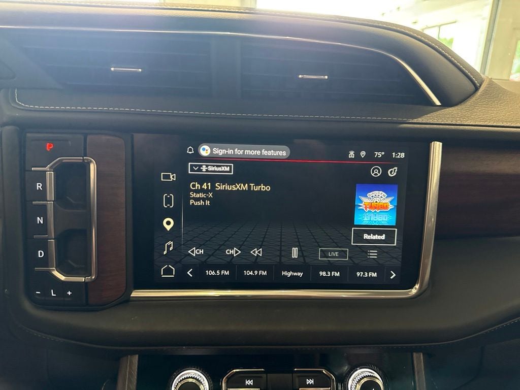 2023 GMC Yukon Denali Ultimate
