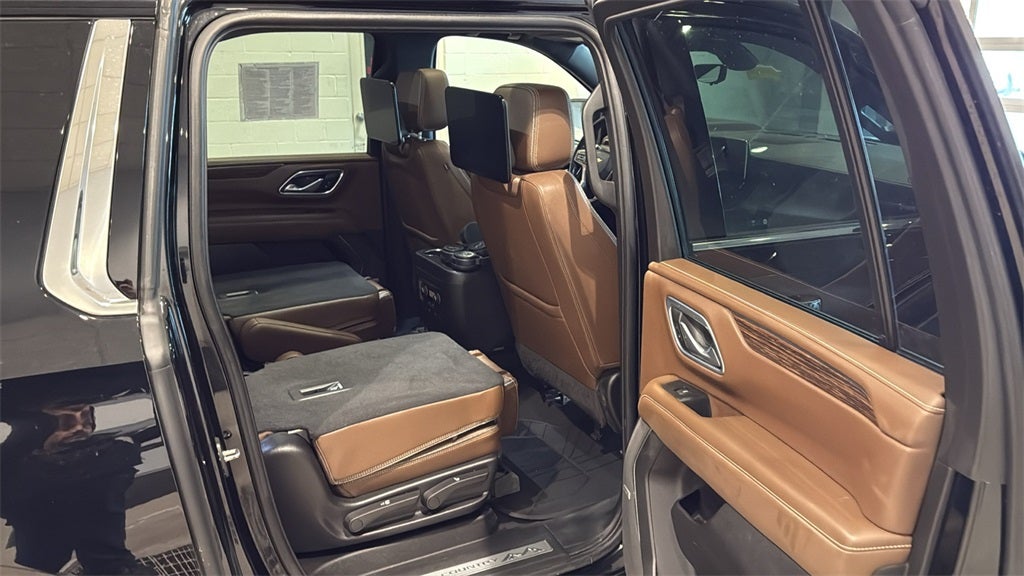 2022 Chevrolet Suburban High Country