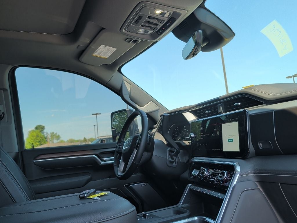 2025 GMC Sierra 3500HD Denali