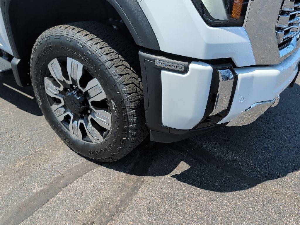 2025 GMC Sierra 3500HD Denali