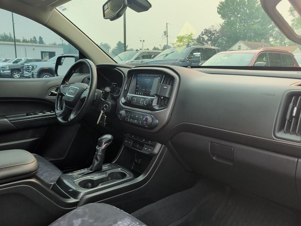 2022 GMC Canyon AT4 w/Cloth