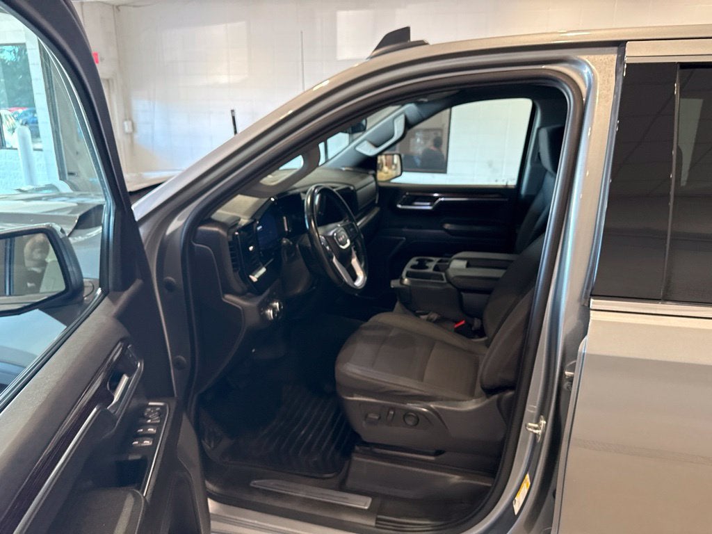 2023 GMC Sierra 1500 SLE