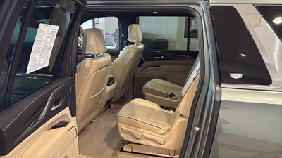 2023 Cadillac Escalade ESV Premium
