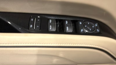 2023 Cadillac Escalade ESV Premium