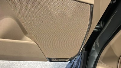 2023 Cadillac Escalade ESV Premium