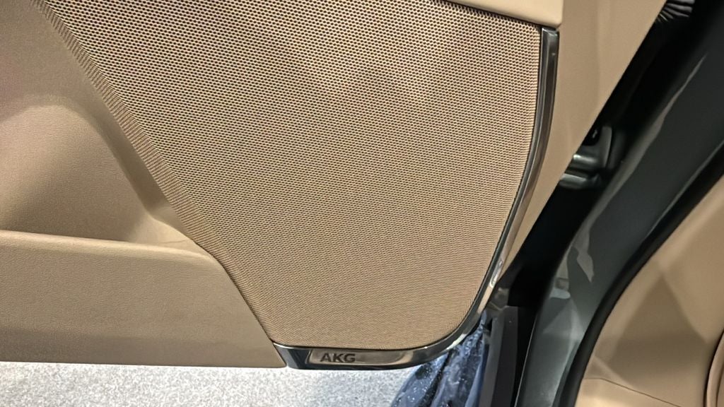 2023 Cadillac Escalade ESV Premium