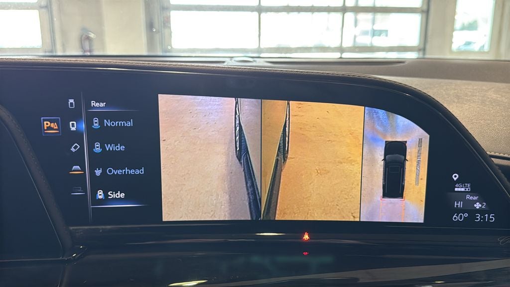 2023 Cadillac Escalade ESV Premium