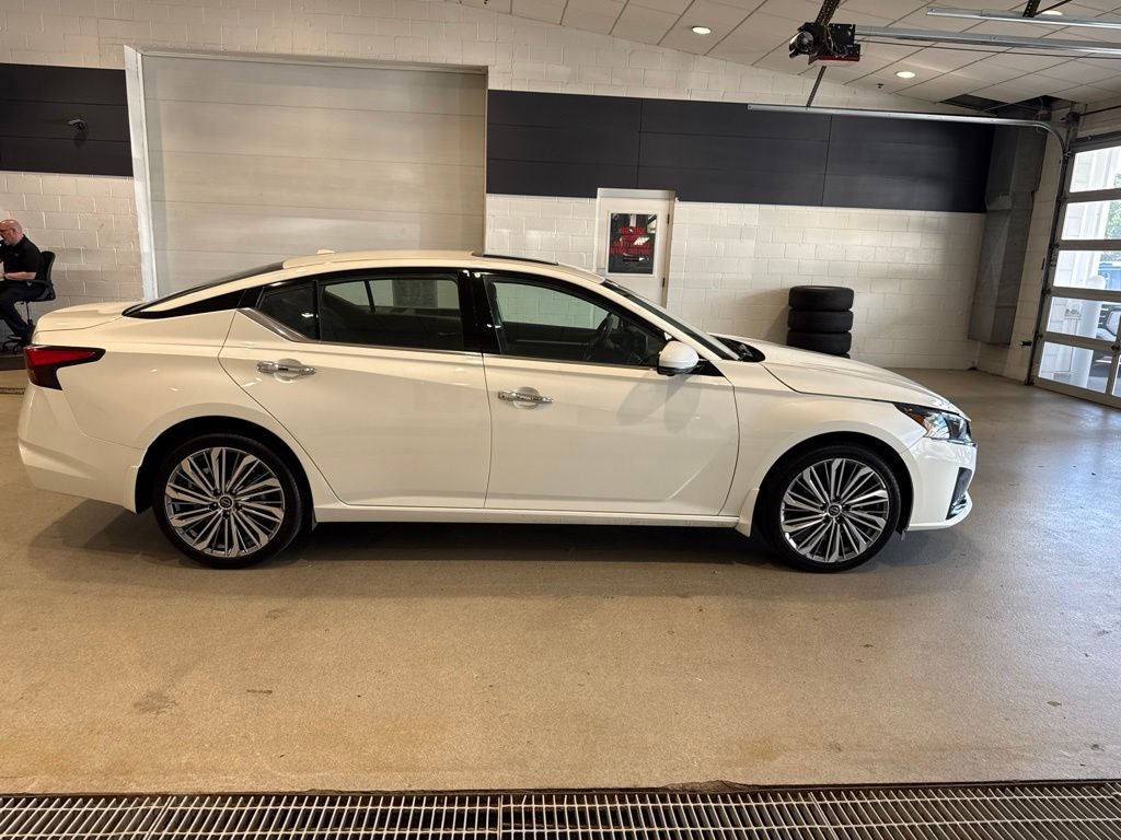 2025 Nissan Altima 2.5 SL