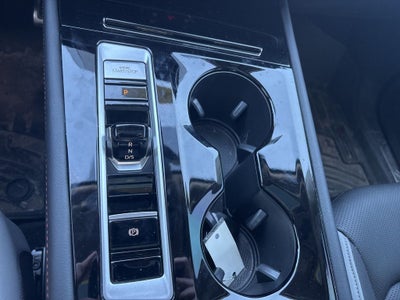 2024 Volkswagen Atlas 2.0T Peak Edition SEL