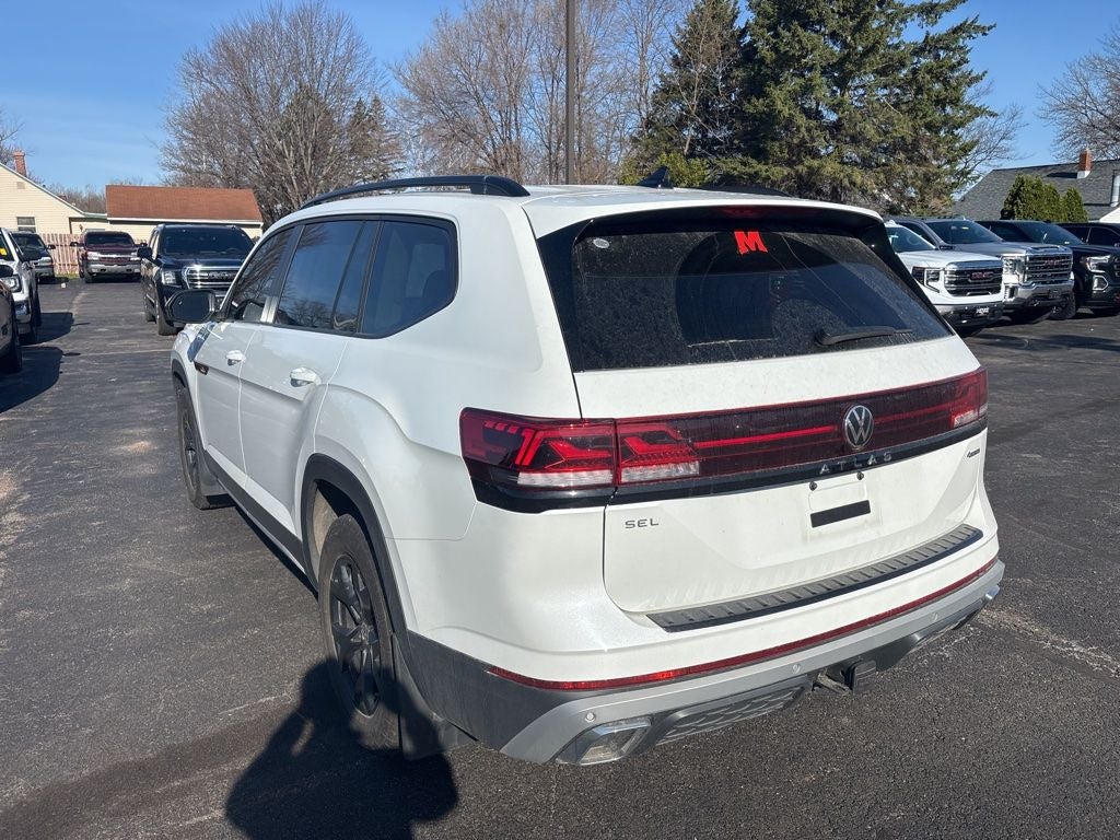 2024 Volkswagen Atlas 2.0T Peak Edition SEL