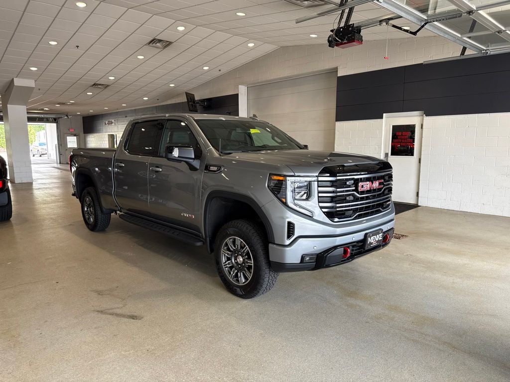 2025 GMC Sierra 1500 AT4