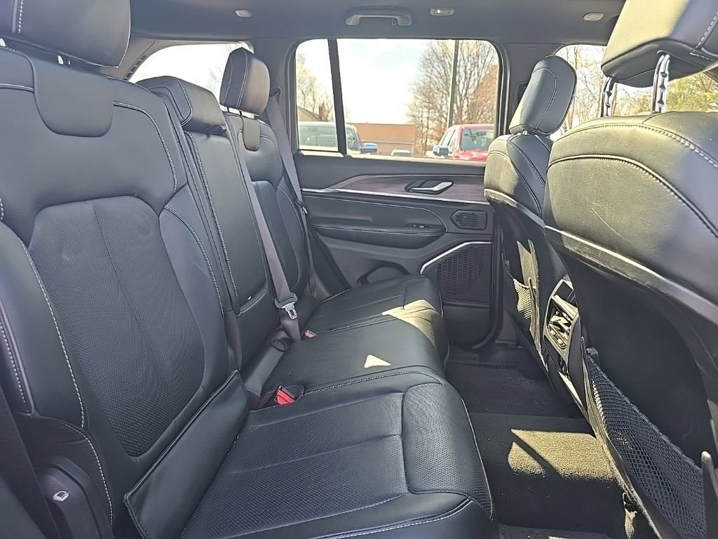 2023 Jeep Grand Cherokee Overland