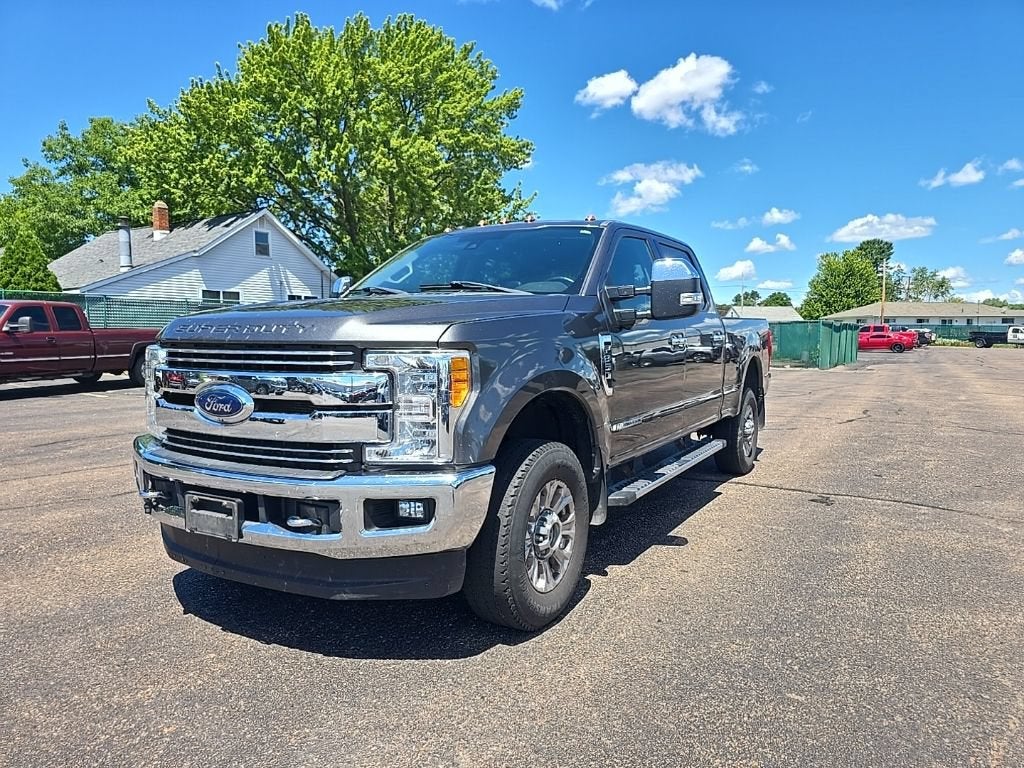 2017 Ford Super Duty F-350 SRW Platinum