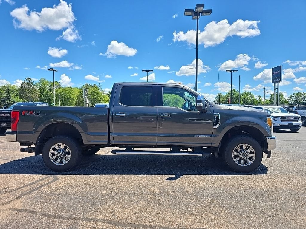 2017 Ford Super Duty F-350 SRW Platinum
