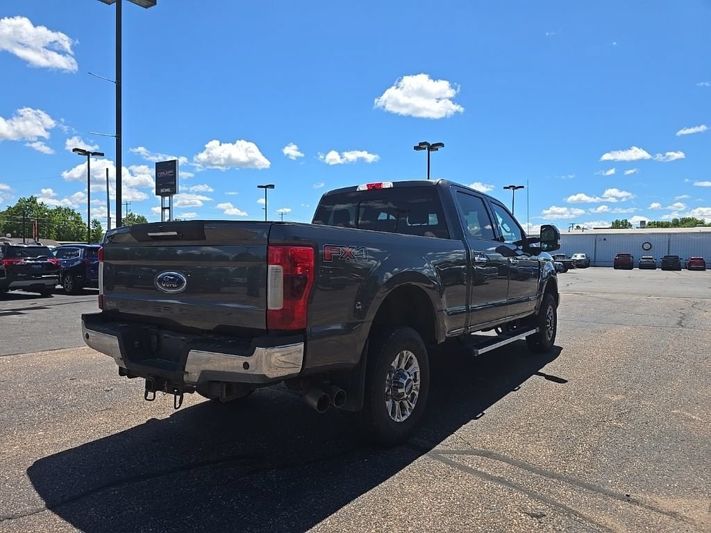 2017 Ford Super Duty F-350 SRW Platinum