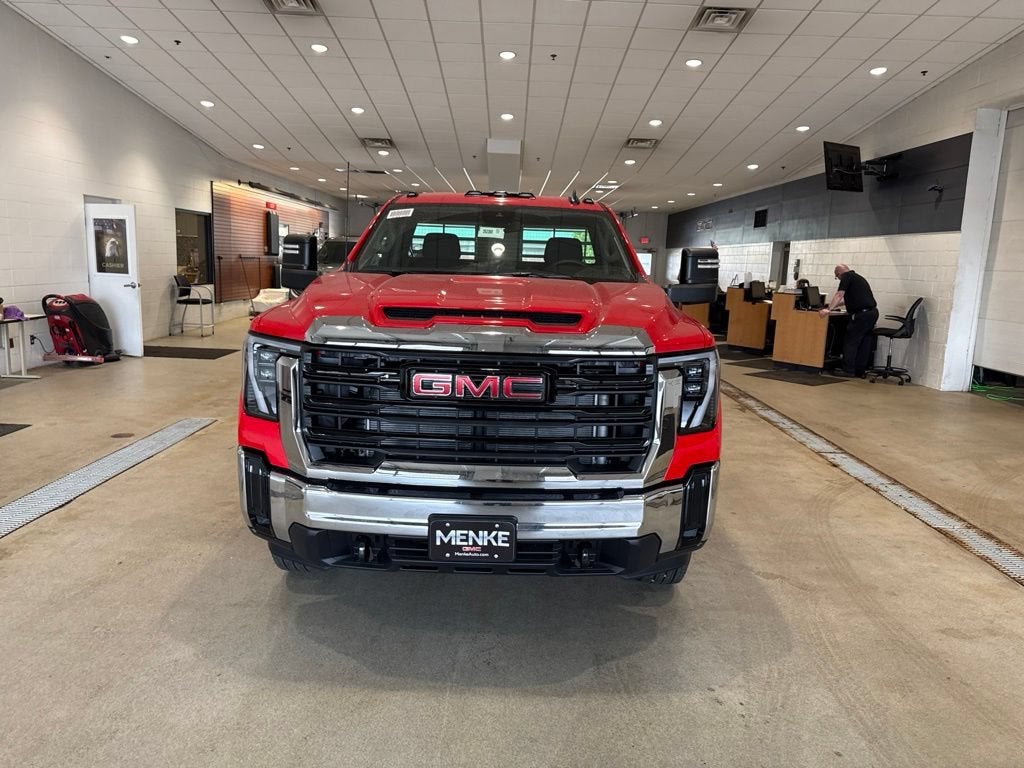 2026 GMC Sierra 3500 HD Chassis Cab Pro