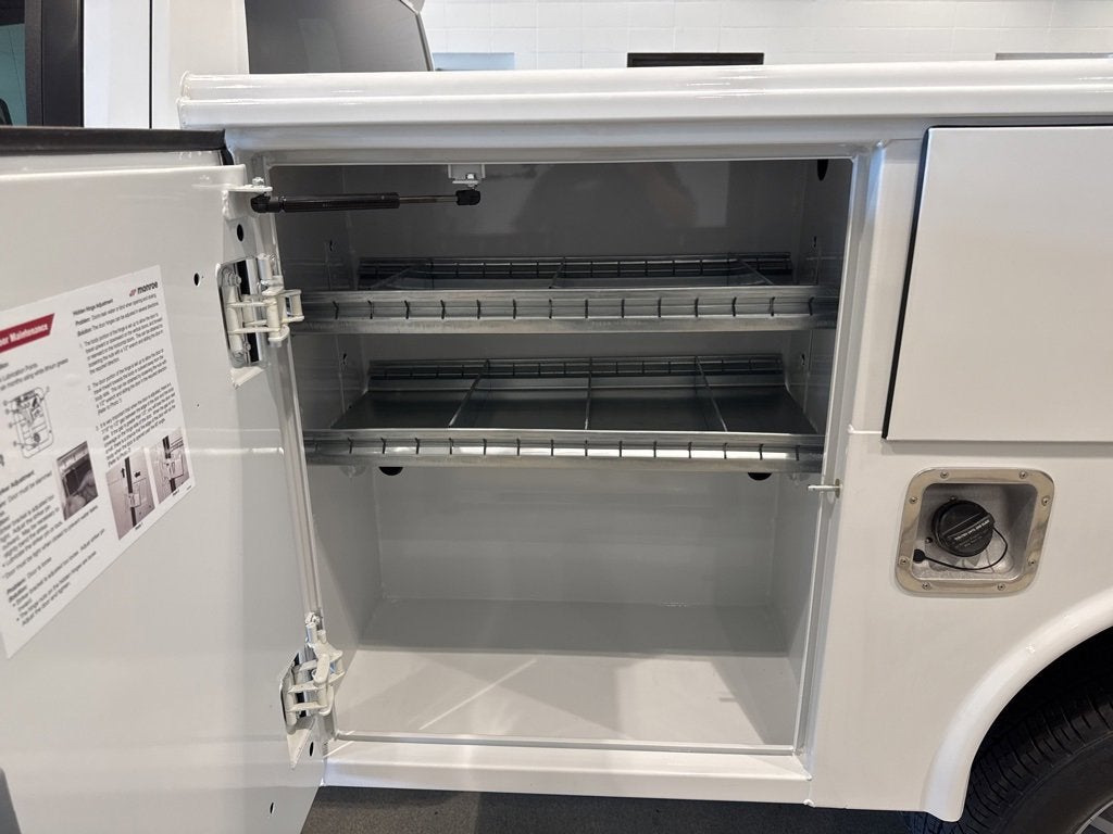 2025 GMC Sierra 3500 HD Chassis Cab Pro