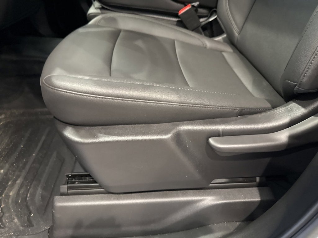 2025 GMC Sierra 3500 HD Chassis Cab Pro