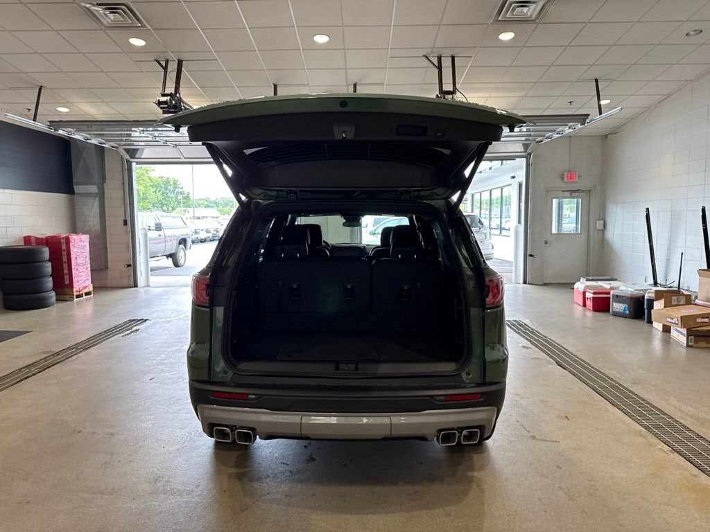 2027 GMC Acadia Elevation