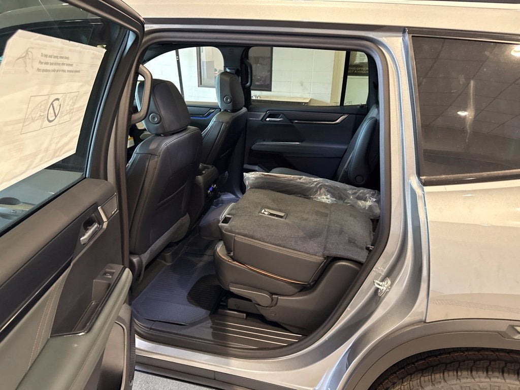 2027 GMC Acadia AT4