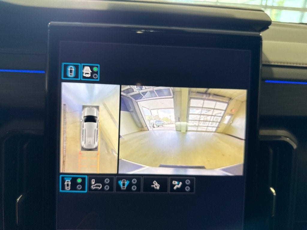 2027 GMC Acadia AT4