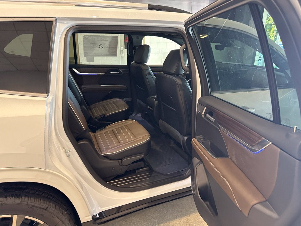 2027 GMC Acadia Denali Ultimate