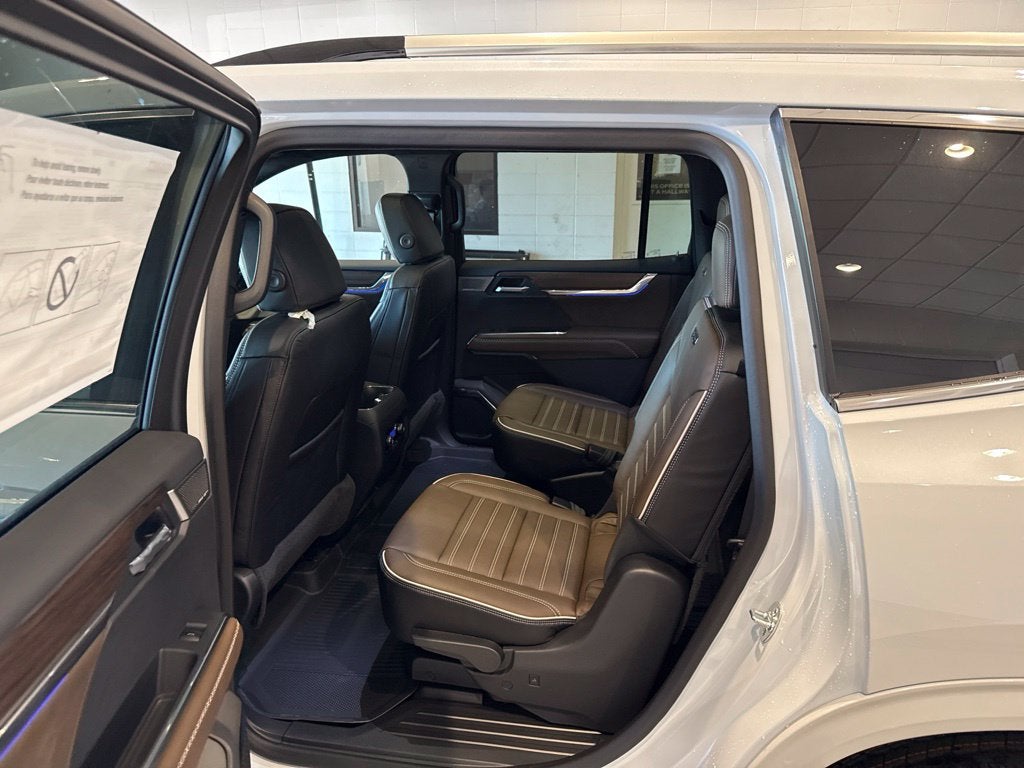 2027 GMC Acadia Denali Ultimate