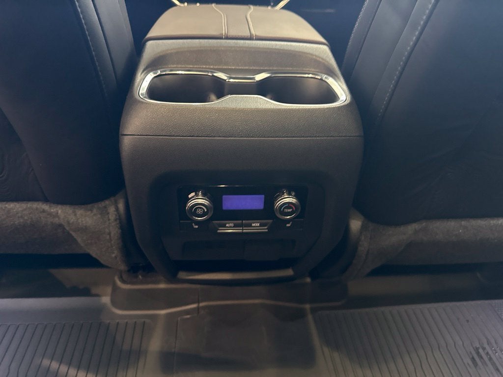 2027 GMC Acadia Denali Ultimate