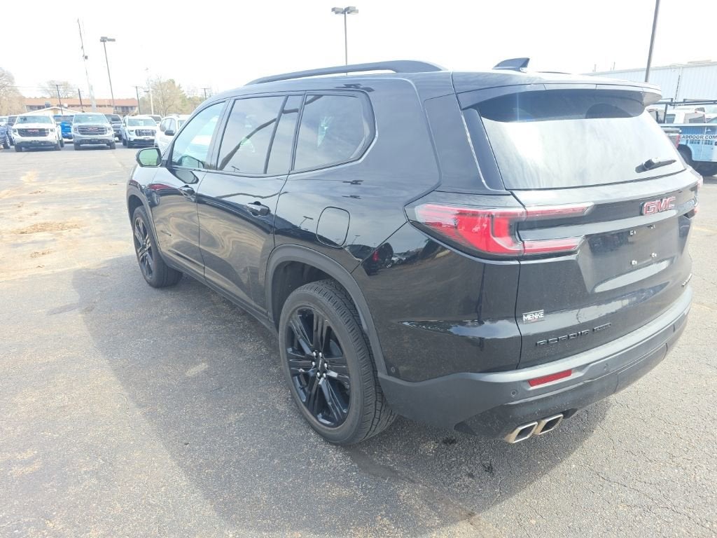 2024 GMC Acadia Elevation