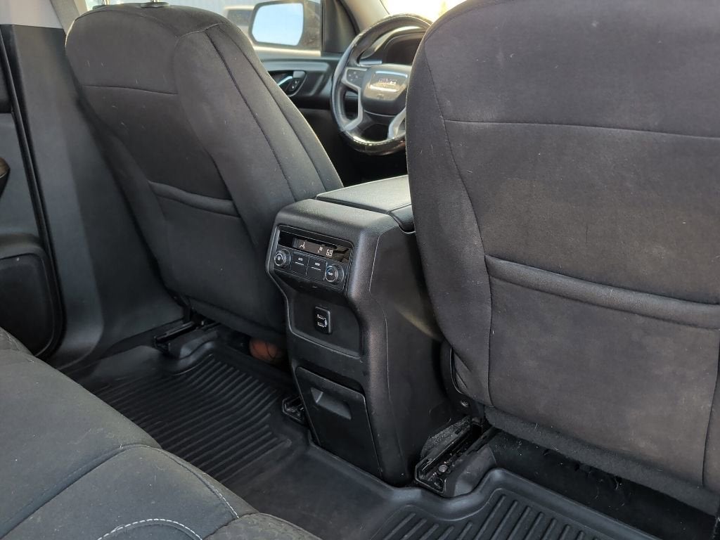 2017 GMC Acadia SLE
