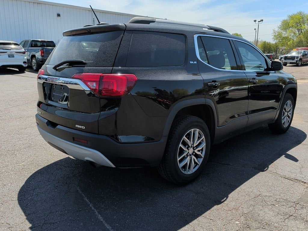 2017 GMC Acadia SLE