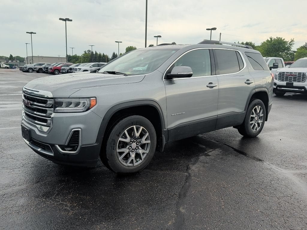 2023 GMC Acadia SLT