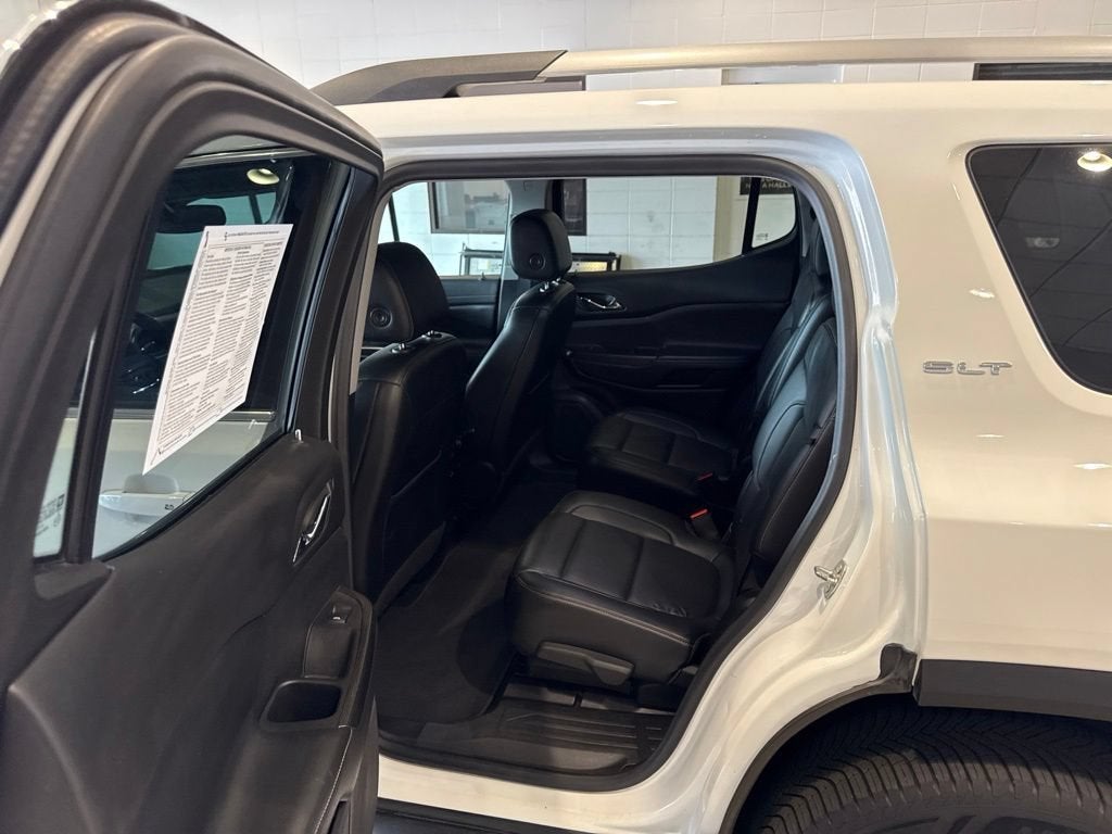 2021 GMC Acadia SLT