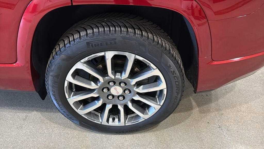 2021 GMC Acadia Denali