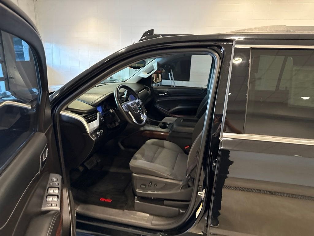 2017 GMC Yukon SLE