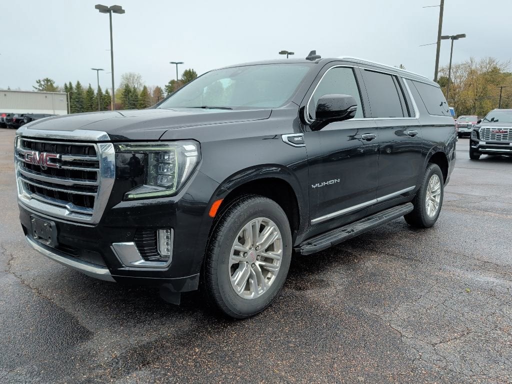 2022 GMC Yukon XL SLT