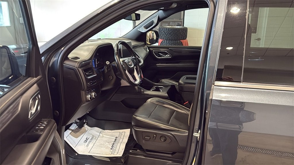 2021 GMC Yukon XL SLT