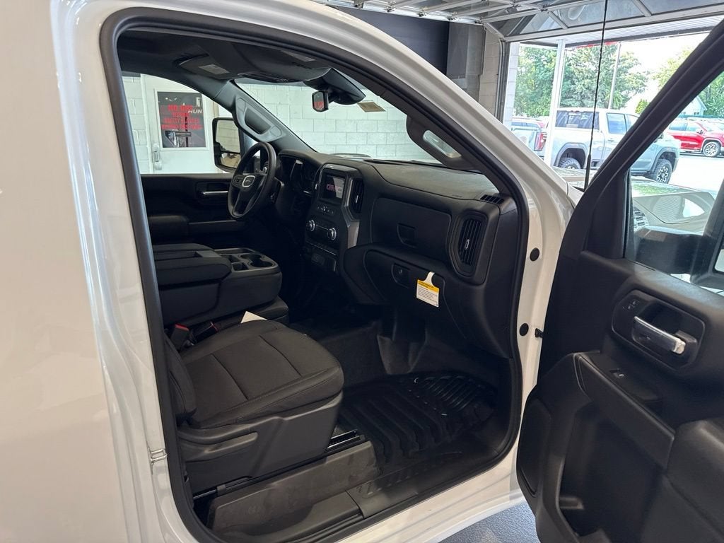 2026 GMC Sierra 3500 HD Pro DRW
