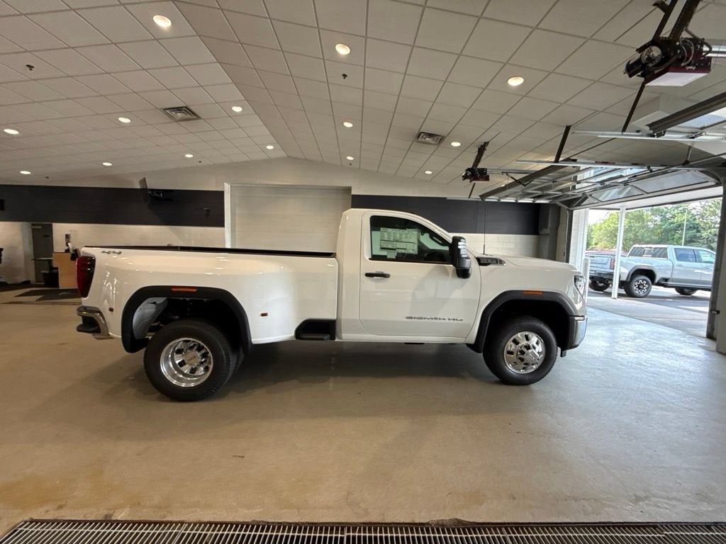 2026 GMC Sierra 3500 HD Pro DRW