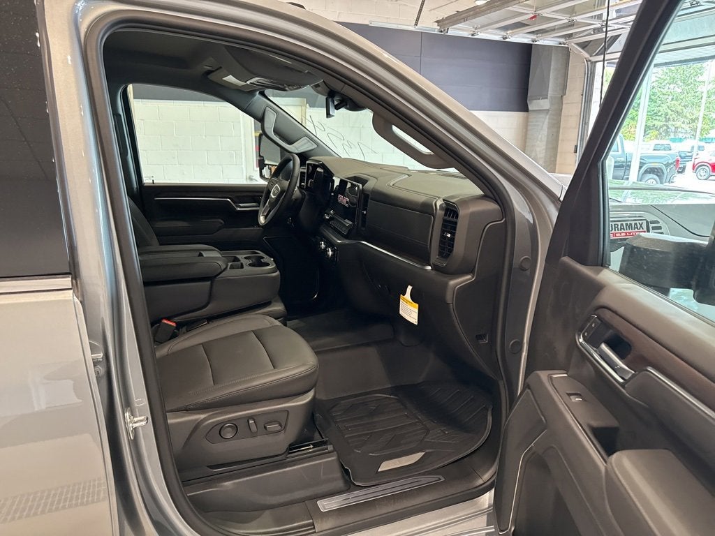 2025 GMC Sierra 2500 HD SLT