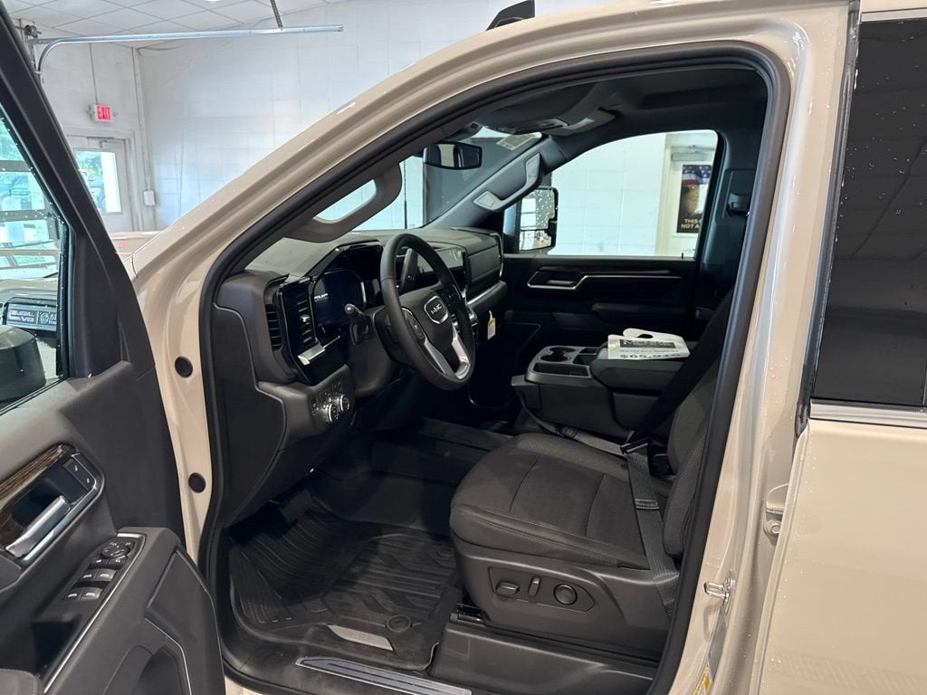 2026 GMC Sierra 3500 HD SLE