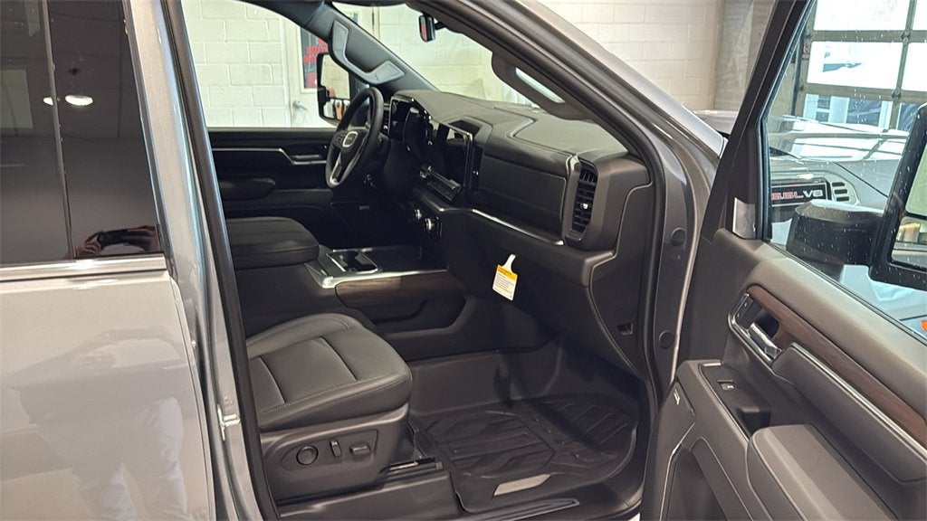 2026 GMC Sierra 3500 HD SLT