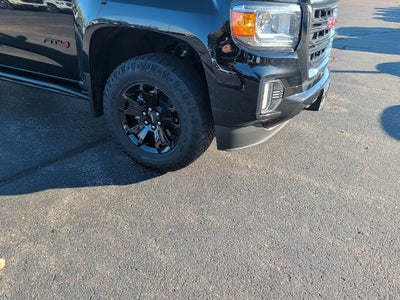 2022 GMC Canyon 4WD AT4 w/Leather