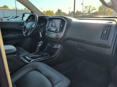2022 GMC Canyon 4WD AT4 w/Leather