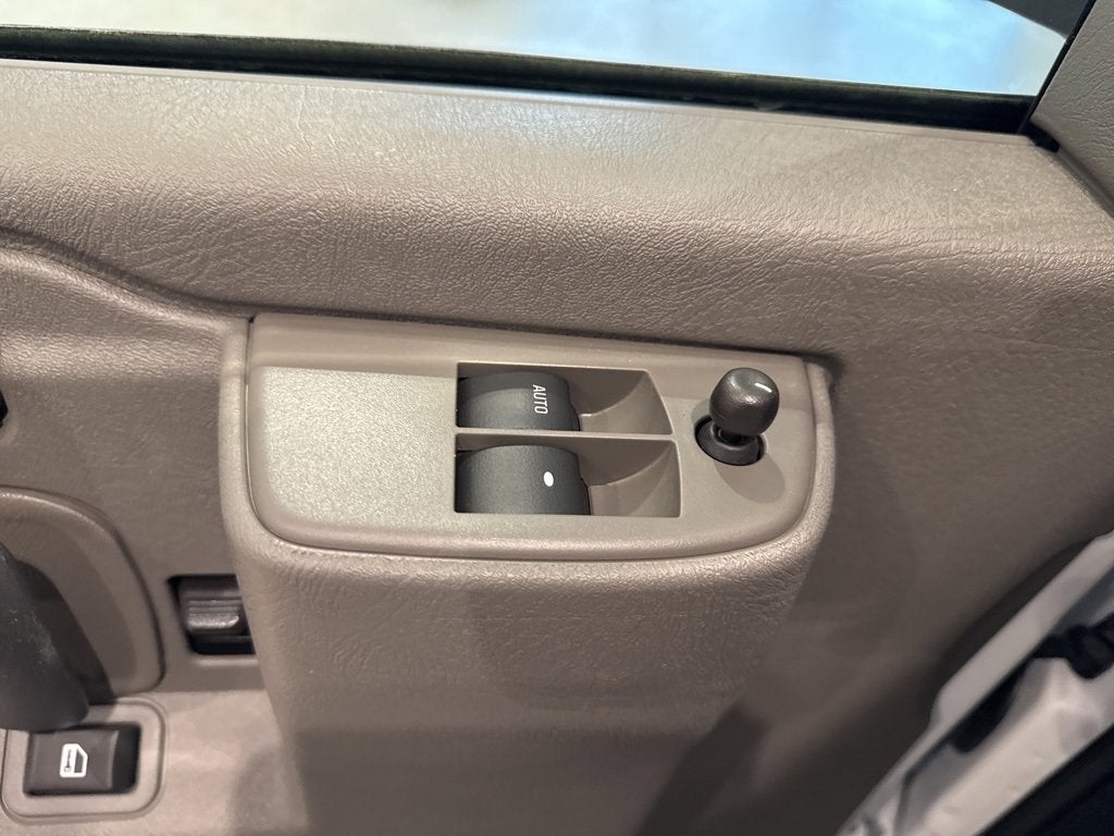 2025 GMC Savana Cargo 2500 Work Van