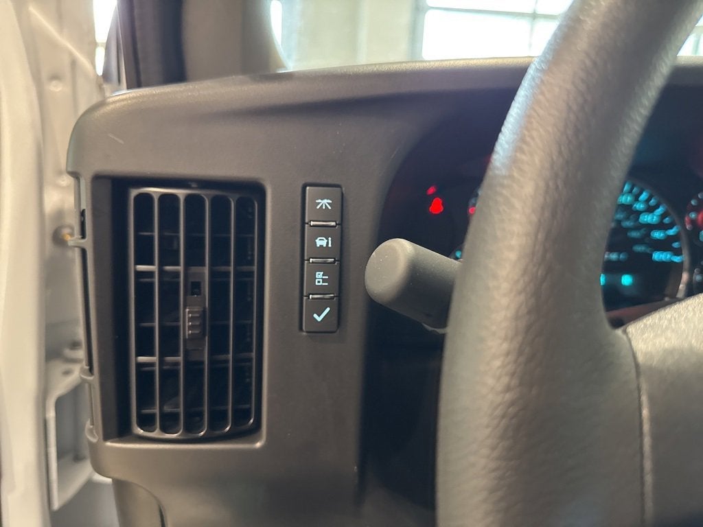 2025 GMC Savana Cargo 2500 Work Van