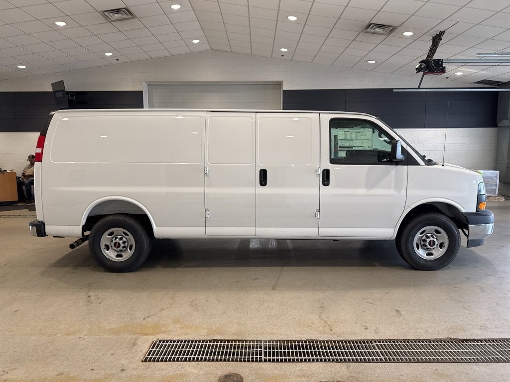 2025 GMC Savana Cargo 2500 Work Van