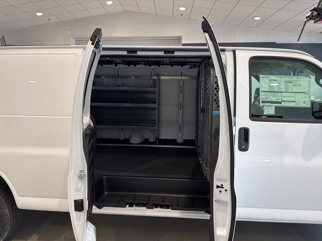 2025 GMC Savana Cargo 2500 Work Van