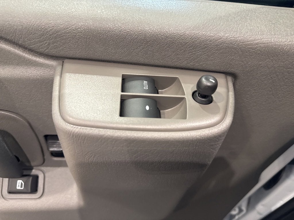 2025 GMC Savana Cargo 2500 Work Van